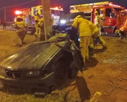 Atriz sofre grave acidente e BMW acusa perda total; especialista destaca como o seguro age